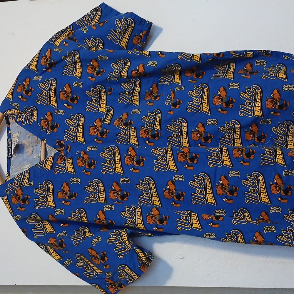 Broad Bay UCLA Bruins unisex scrub top L